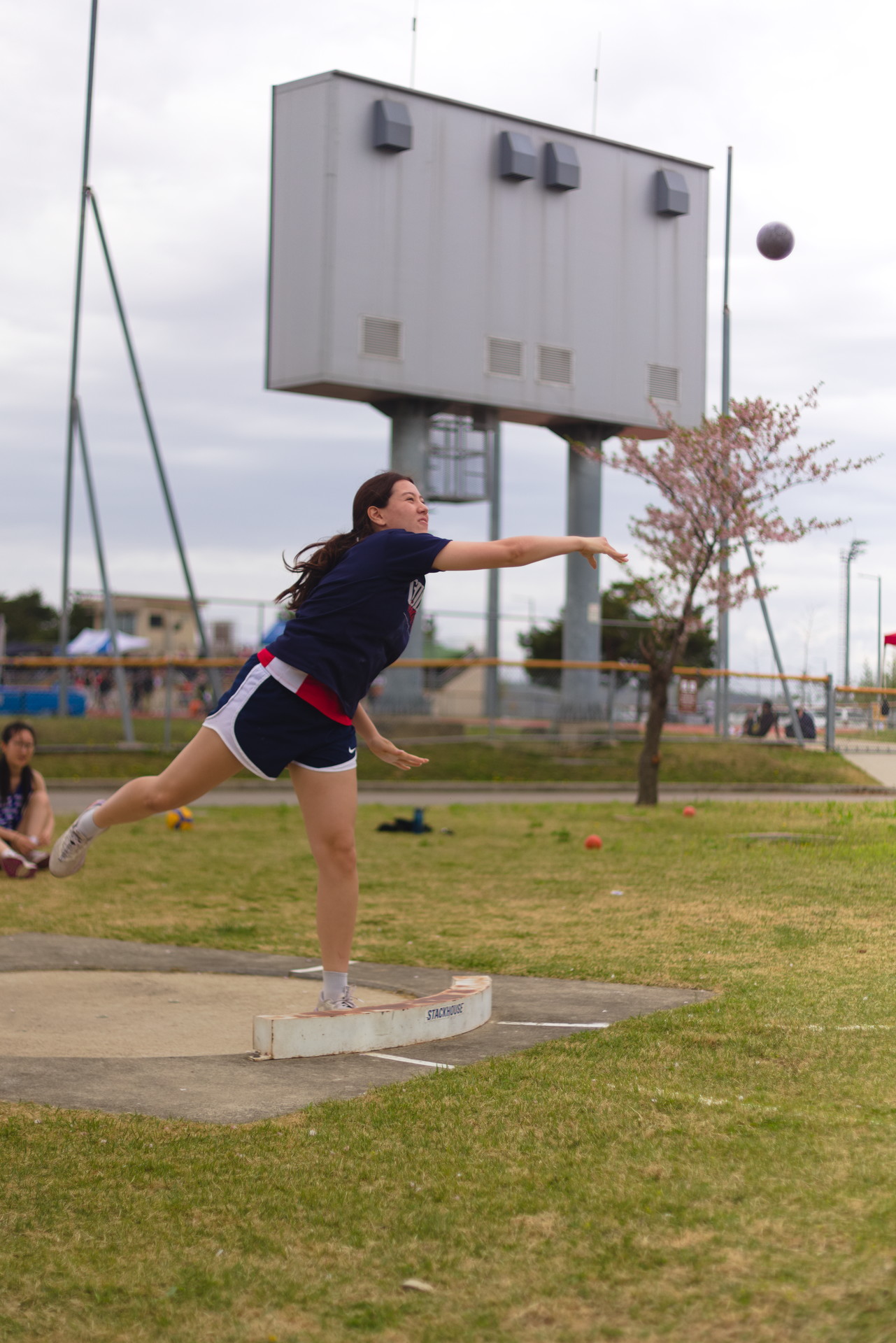 shotput4.jpg